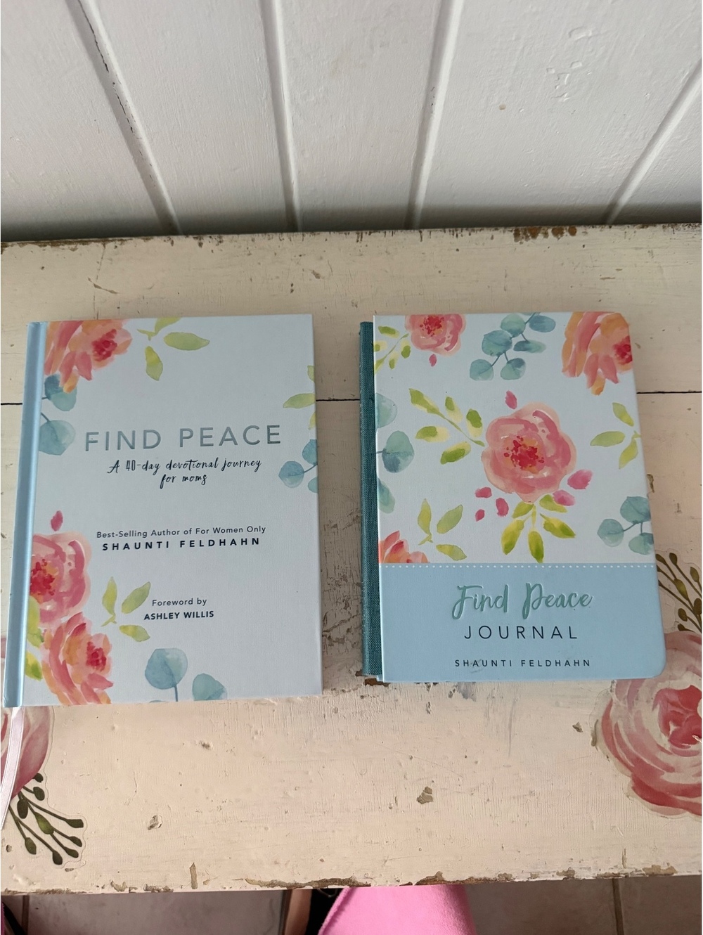 Find Peace Devotional and Journal by Shaunti Feldman Like New